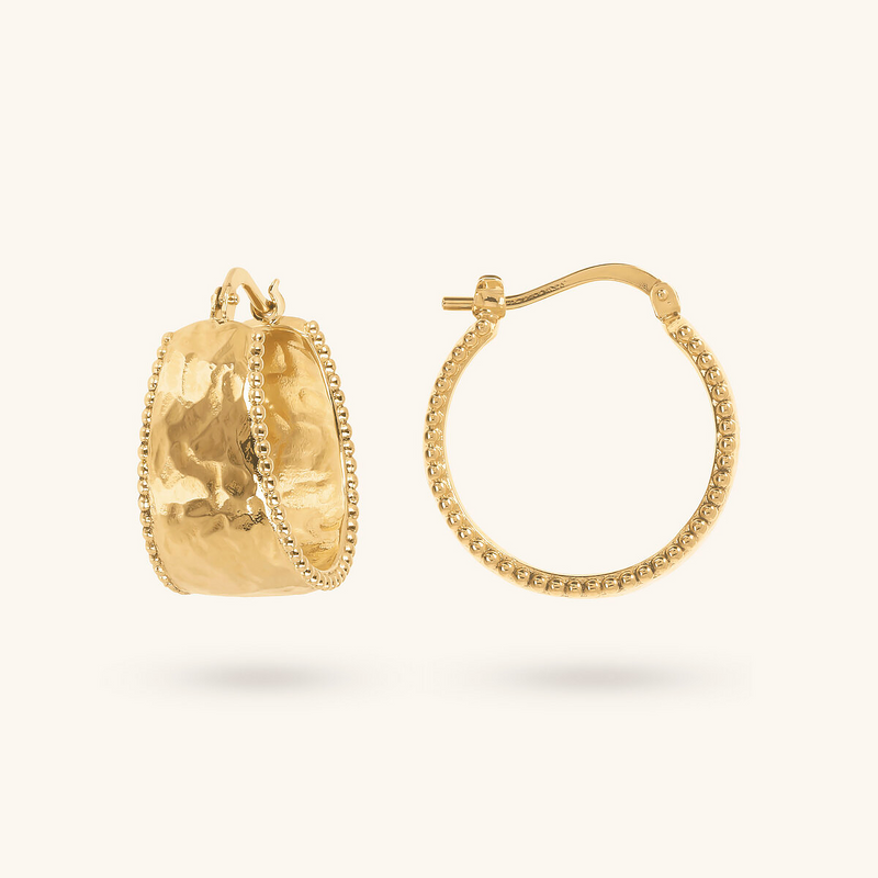 Boucles d'oreilles pendantes cercle martelé avec bords perlés