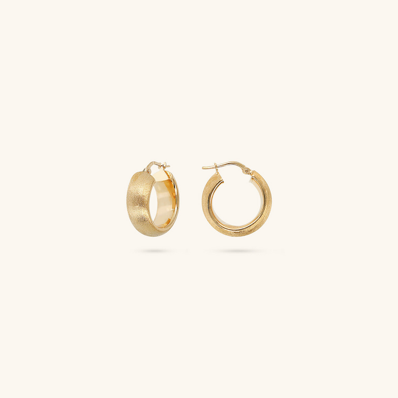 Boucles d'oreilles créoles en satin épais