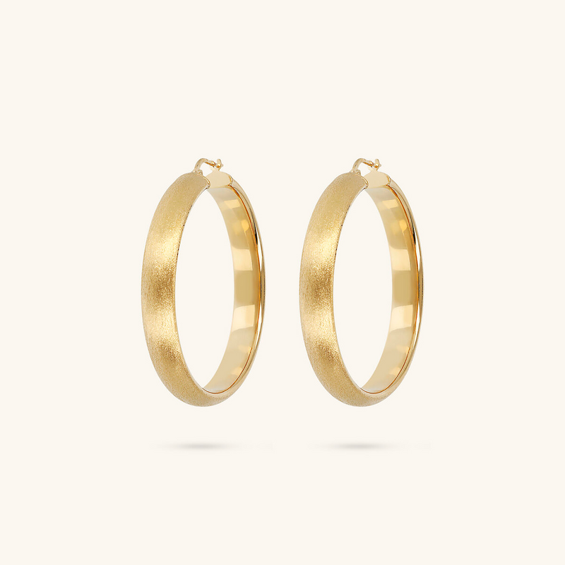 Boucles d'oreilles créoles en satin épais