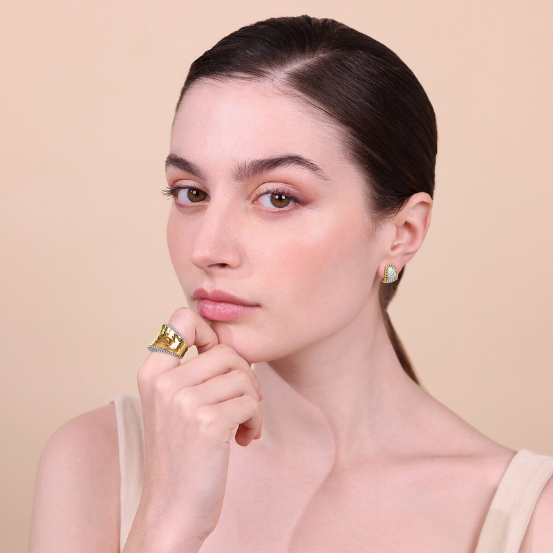 Graduated Lobe Earrings with Pavé in Cubic Zirconia