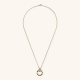 Collier avec Pendentif Martelé en Anneau et Pavé de Zircon Cubique