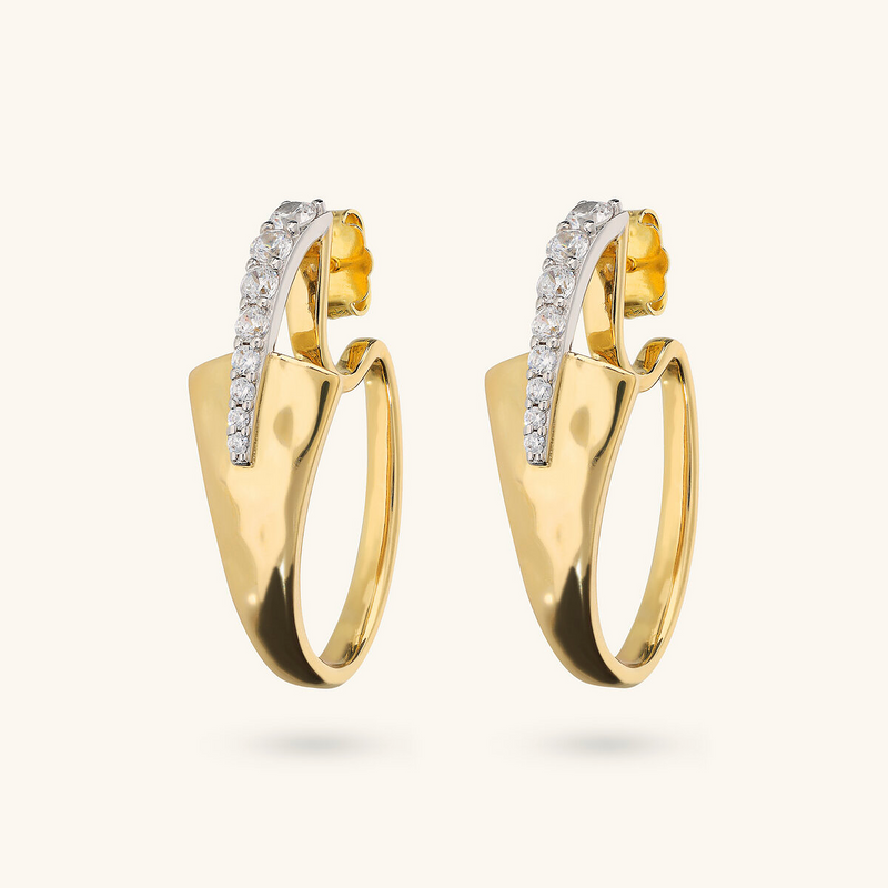 Boucles d'oreilles ovales martelées avec pavé de zircon cubique